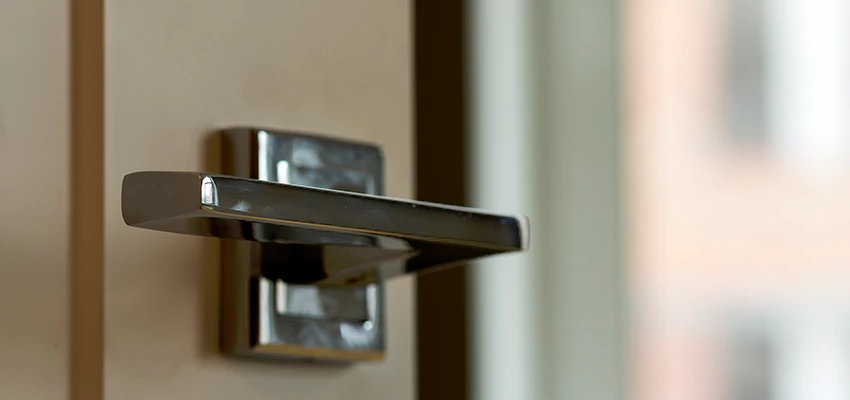 Door Lever Knob Repair in Burbank, Illinois