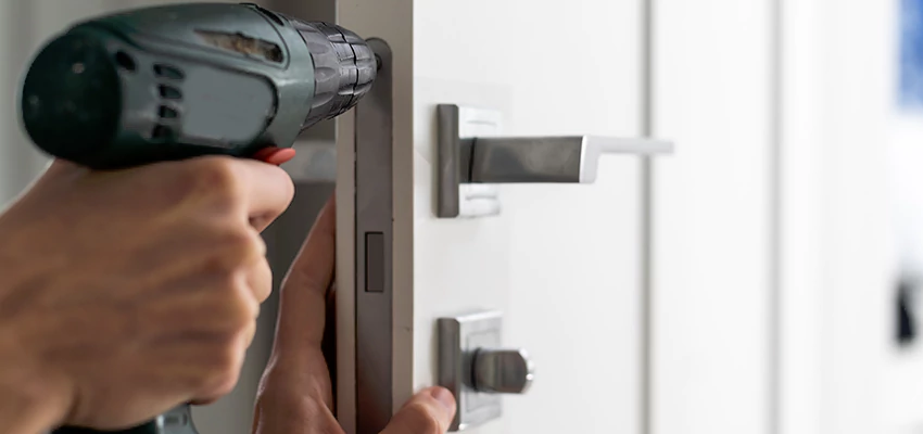 Locksmith For Lock Replacement Near Me in Burbank, IL