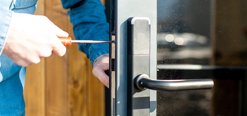 Aluminium Door Lock Replacement in Burbank, Illinois